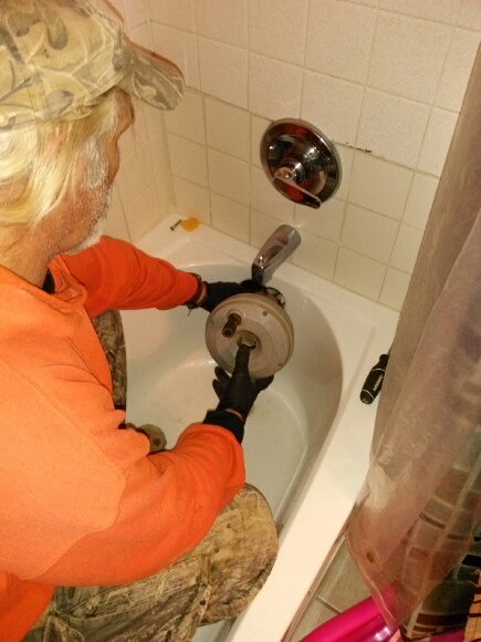 Kennesaw Drain Cleaning - Bathtub drain rooter.